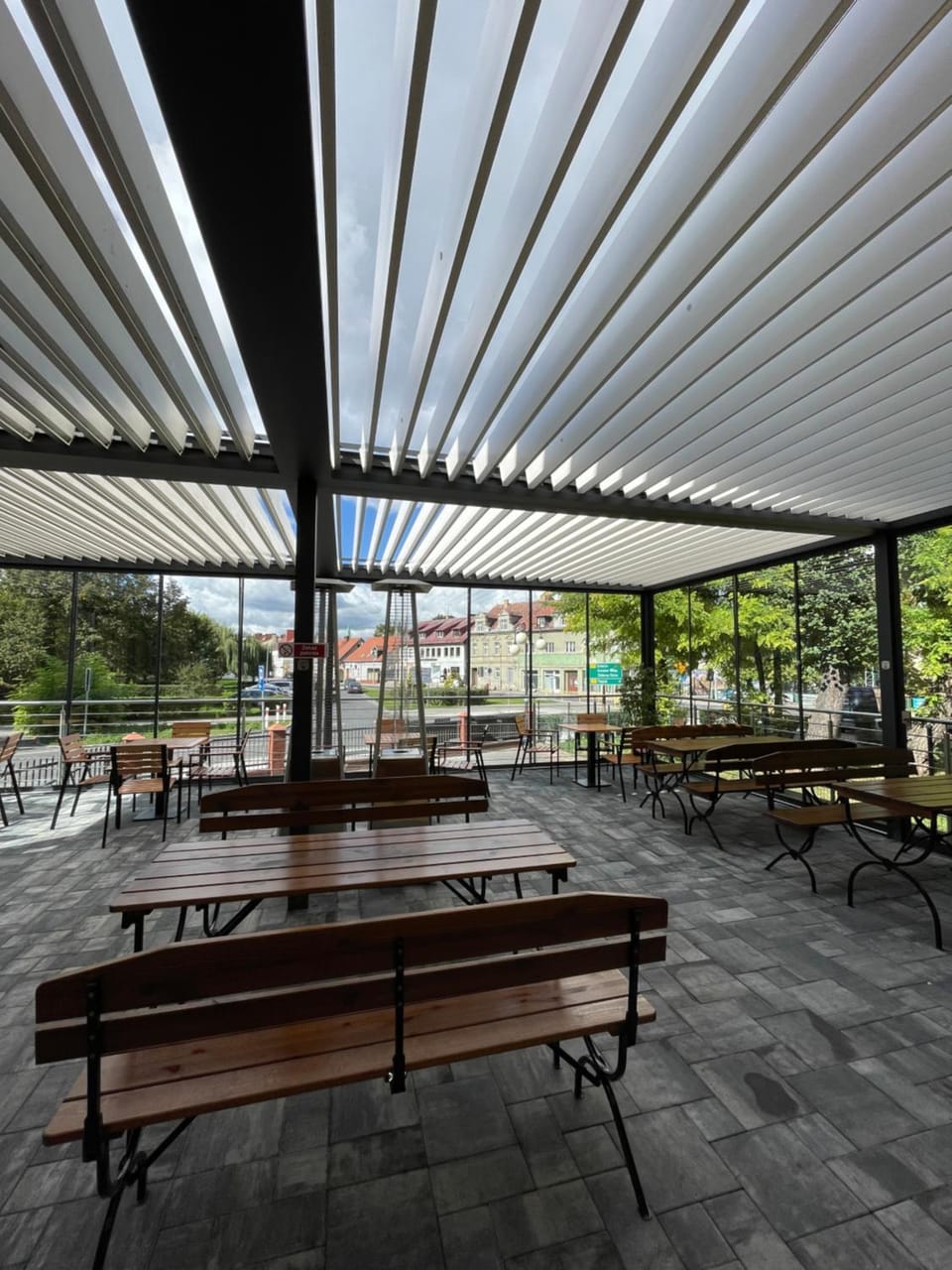 Restaurant/places to eat, Restaurant/places to eat, Balcony/Terrace