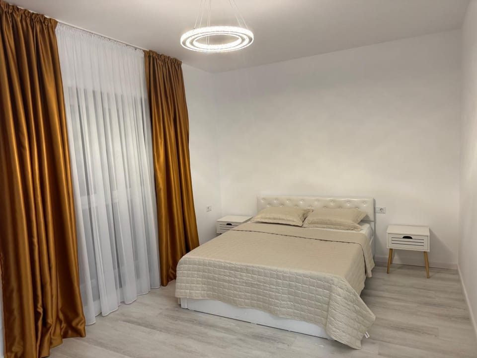 Satina Garden Apartment in Craiova