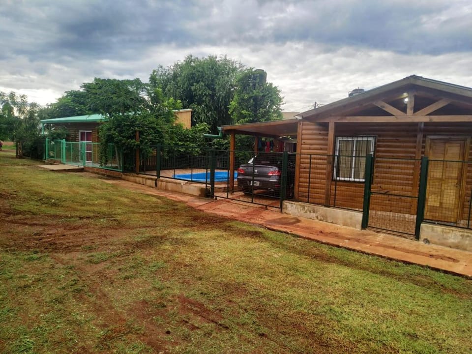 Cabañas Lo De Ester Alquiler Por Dia House in Puerto Iguazú
