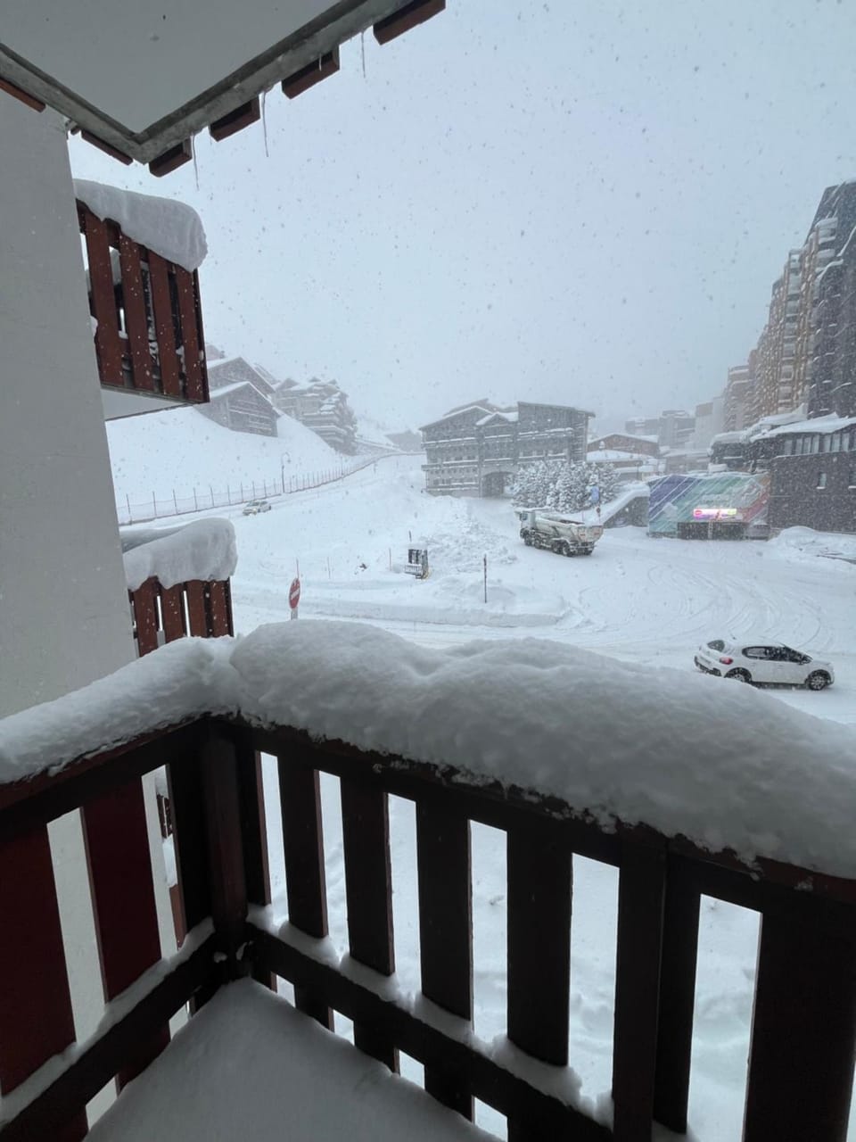 AL-203 Val Thorens - Ski InOut - 5 Beds Flat Apartment in Les Allues