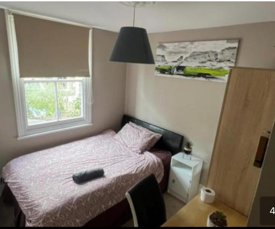 Elephant and castle zone 1 central London room Vacation rental in London Borough of Southwark