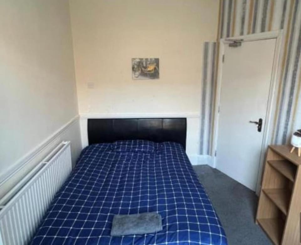 Elephant and castle zone 1 central London room Vacation rental in London Borough of Southwark
