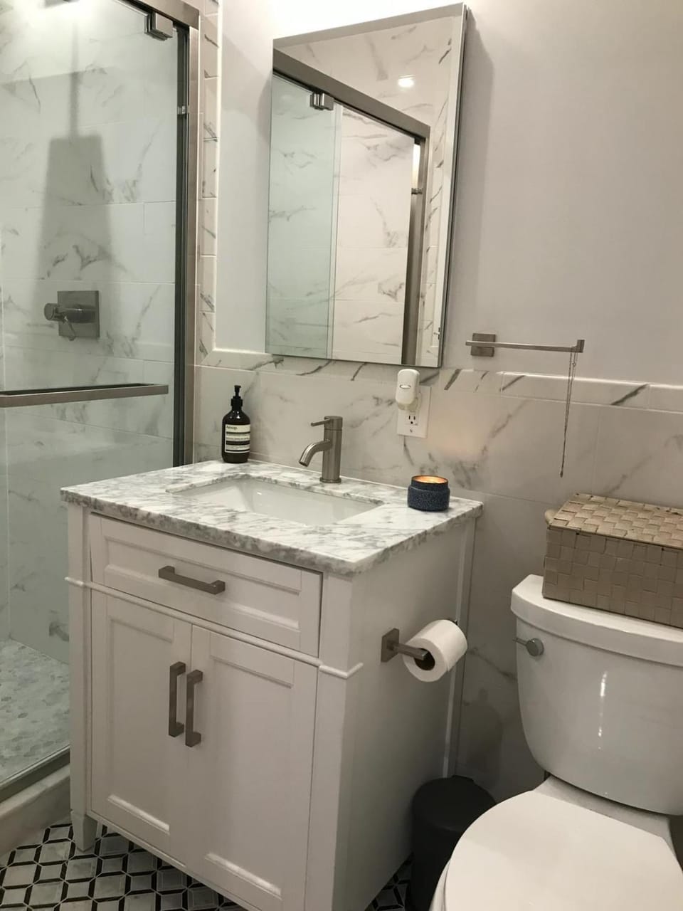 Shower, Toilet, Bathroom, Bath