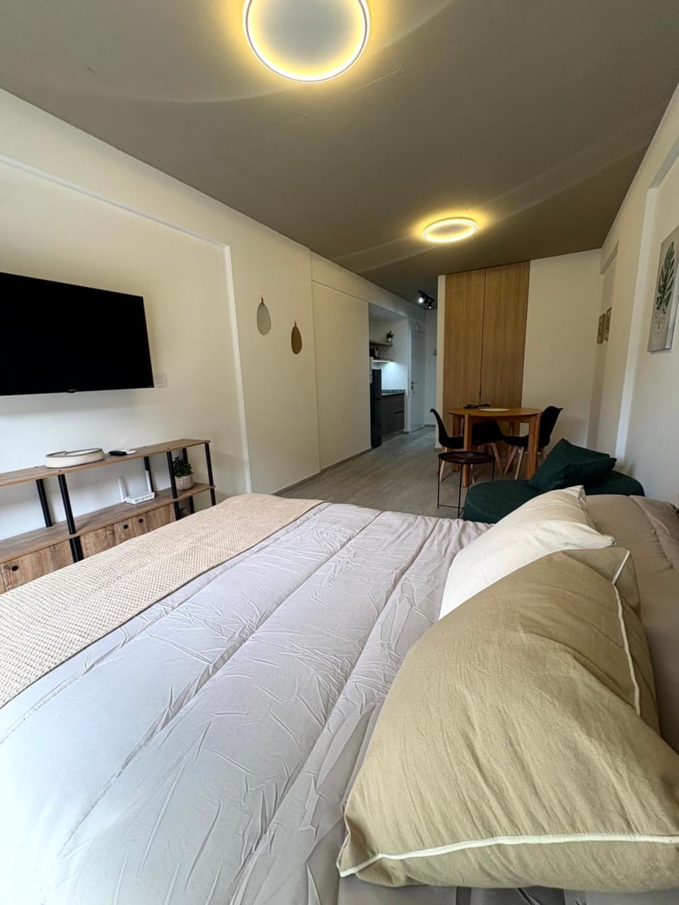 Oro Modern Studio Apartment in Buenos Aires