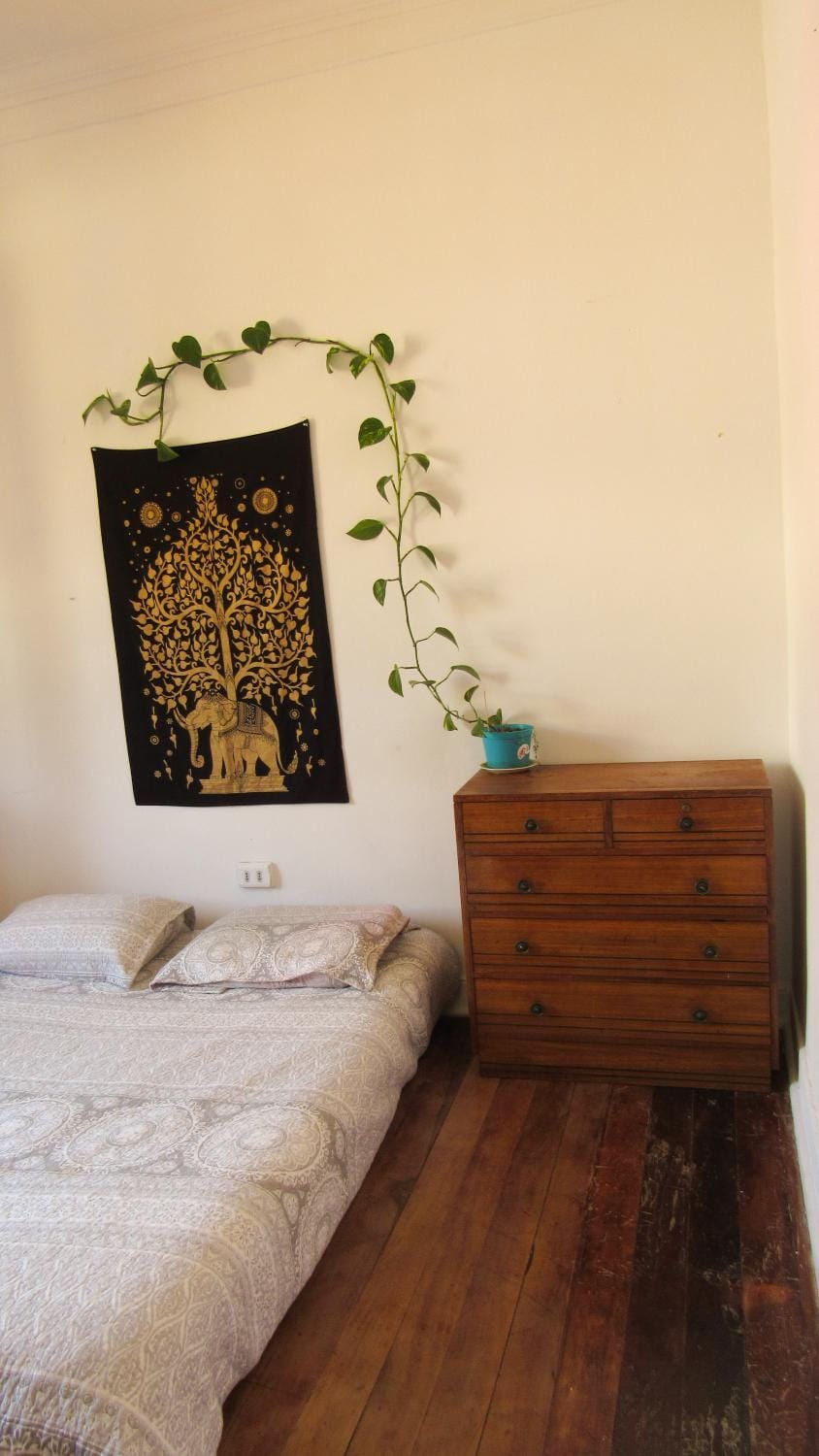 Habitación en CasaLaDorada Vacation rental in Valparaiso