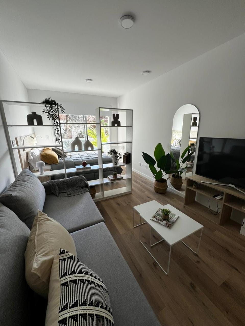 Communal lounge/ TV room, TV and multimedia, Living room, Seating area, Evening entertainment