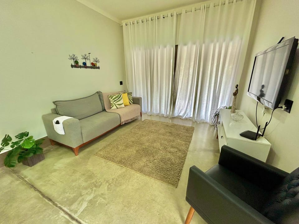 Casa Flor Centro - 3 Suítes - Garagem/Wi-FI Apartment in Águas de Lindóia