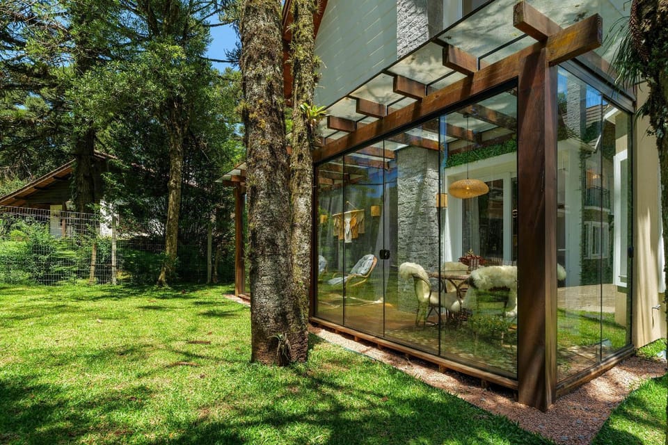 Casa no Residencial Vilaró 3 Suítes by Achei House in Canela