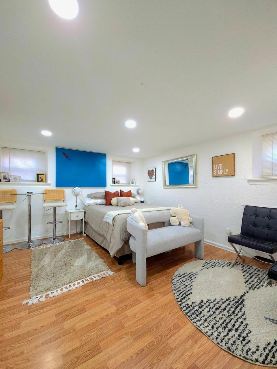 Living room, Bedroom