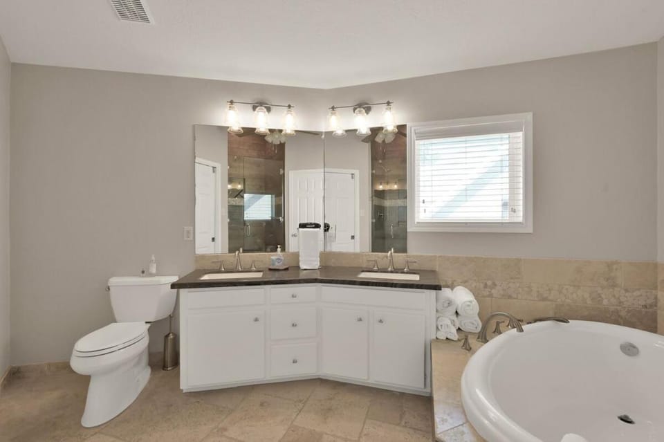 Toilet, Bathroom, Bath