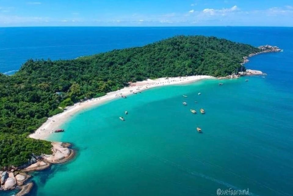 Casa Charmosa e Privativa no Campeche! House in Florianopolis
