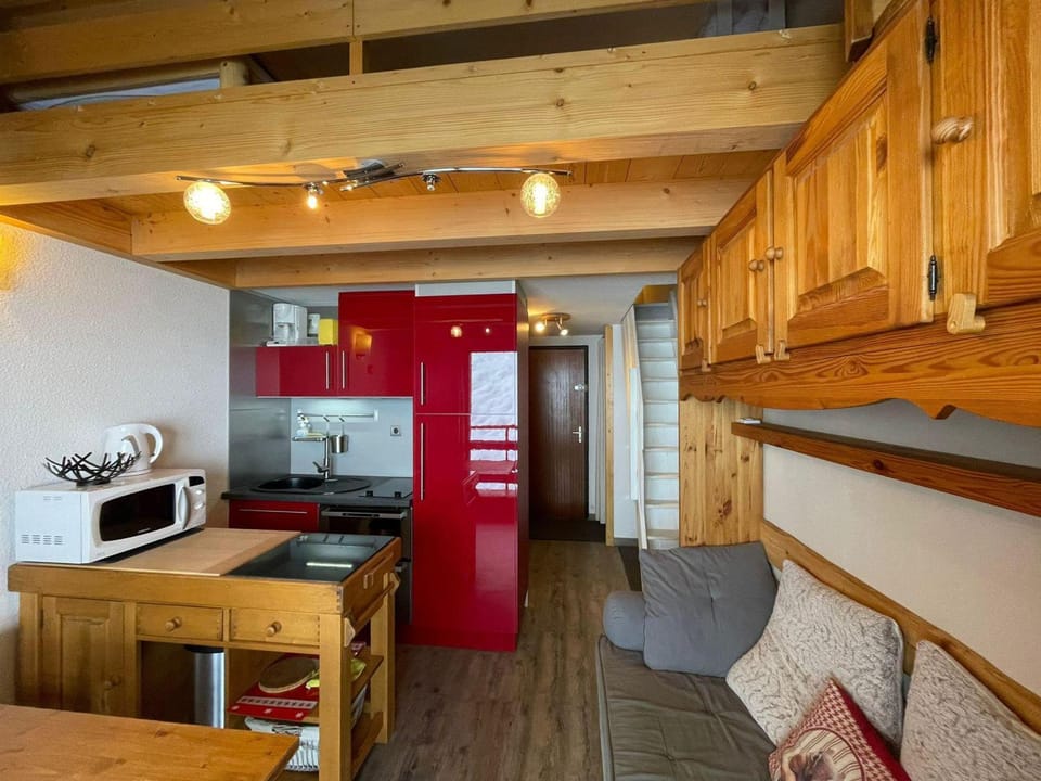 Studio cosy pour 4 personnes à 100m des pistes - FR-1-452-413 Apartment in Les Allues