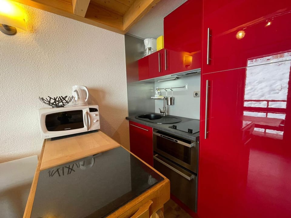 Studio cosy pour 4 personnes à 100m des pistes - FR-1-452-413 Apartment in Les Allues