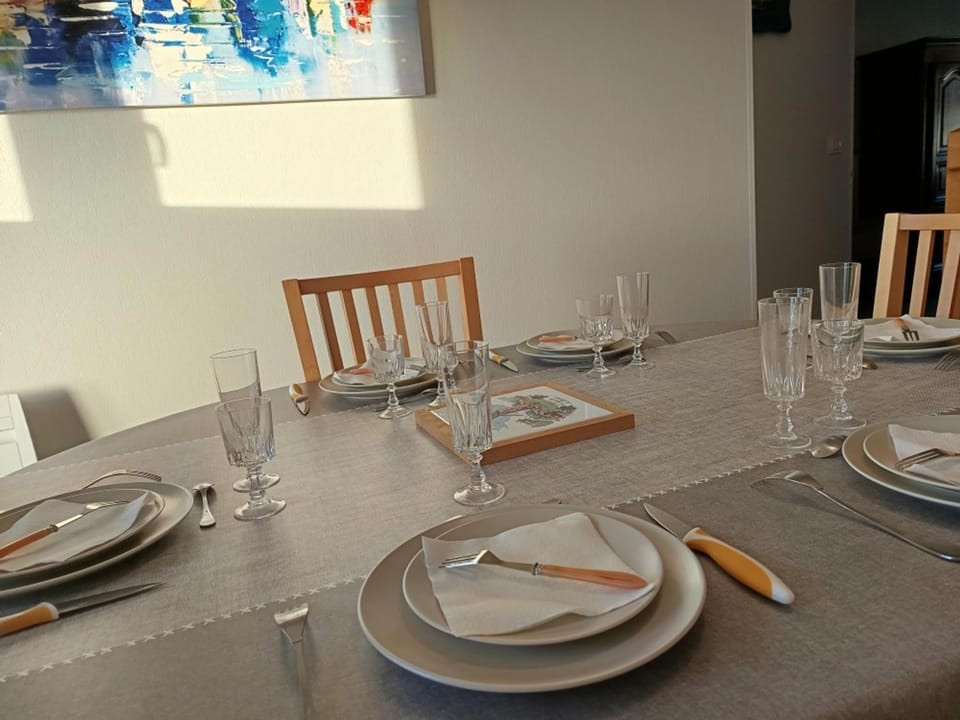 Notre-Dame-de-Monts - Apt spacieux 76m² - 6 pers - Animaux admis - Parking - FR-1-540-327 Apartment in Notre-Dame-de-Monts