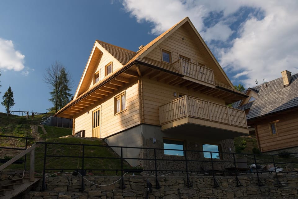 Komfortowe domy Osada Jaworki śniadania sauna grill basen Chalet in Lesser Poland Voivodeship