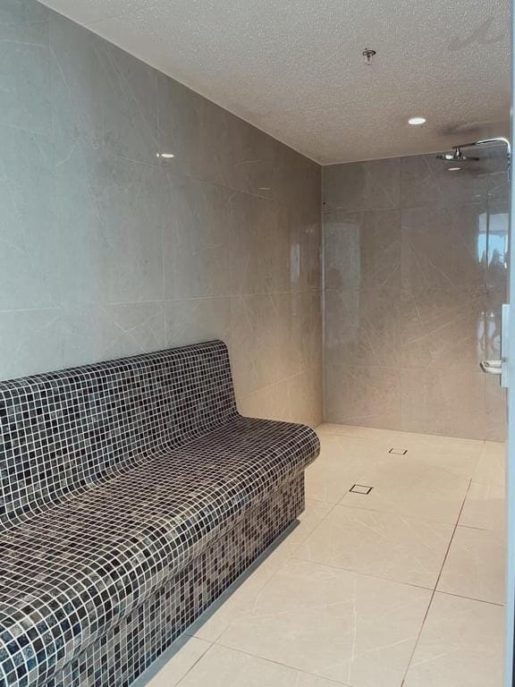 Azzure Beachside Bokarina Escape Apartment in Sunshine Coast