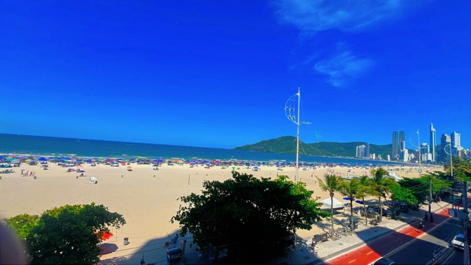 frente mar balneario camboriu Apartment in Camboriú