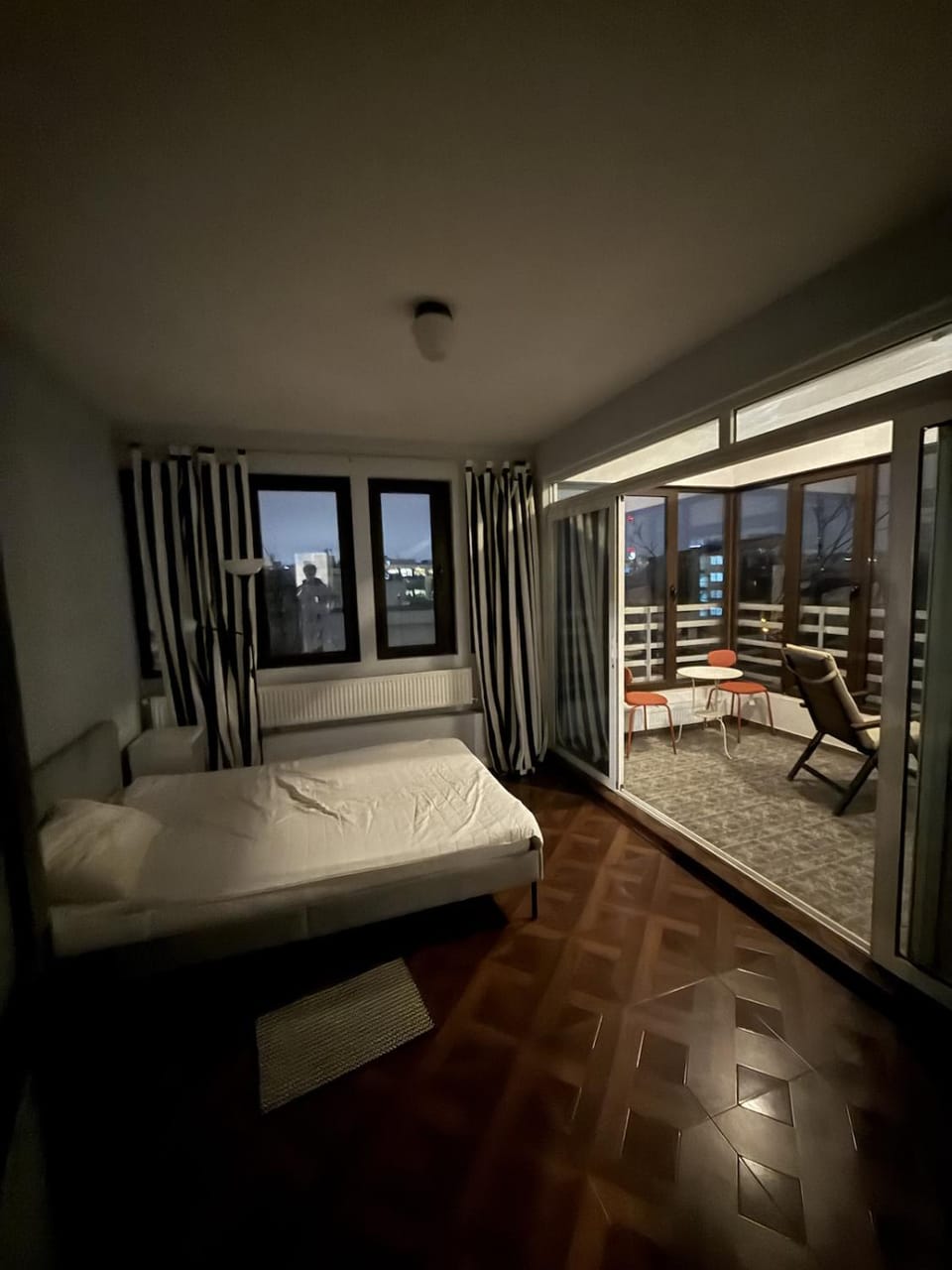 Central Sunlight 2 Bedroom Residence Apartment in Bucharest