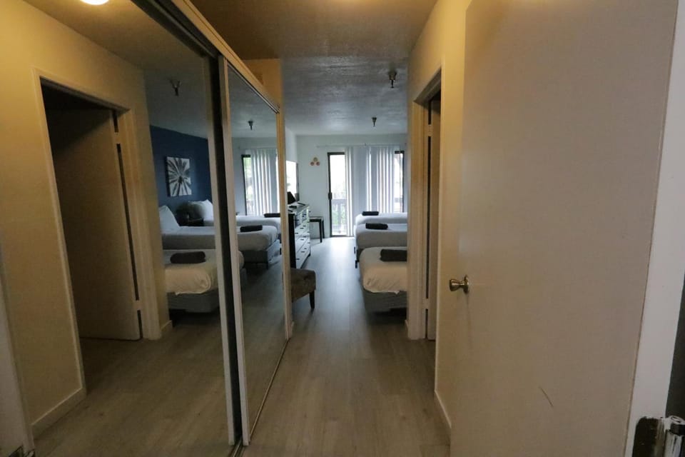 3 beds Apart in Beverly Hills Apartment in Beverly Hills