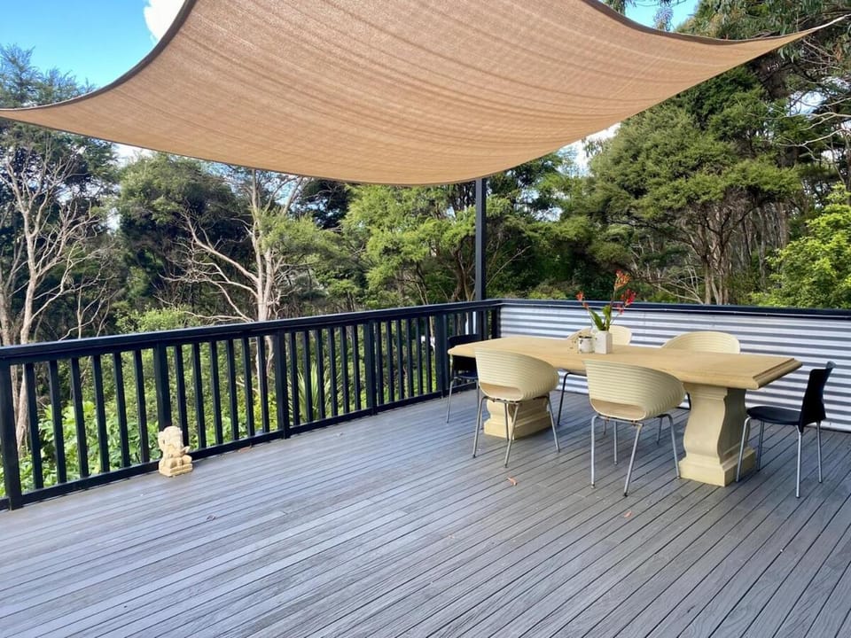 Private Sanctuary in Native Bush House in Auckland