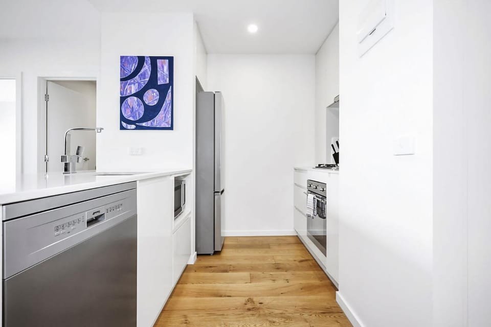 The Swan - 10 Minutes to MCG Apartment in Melbourne