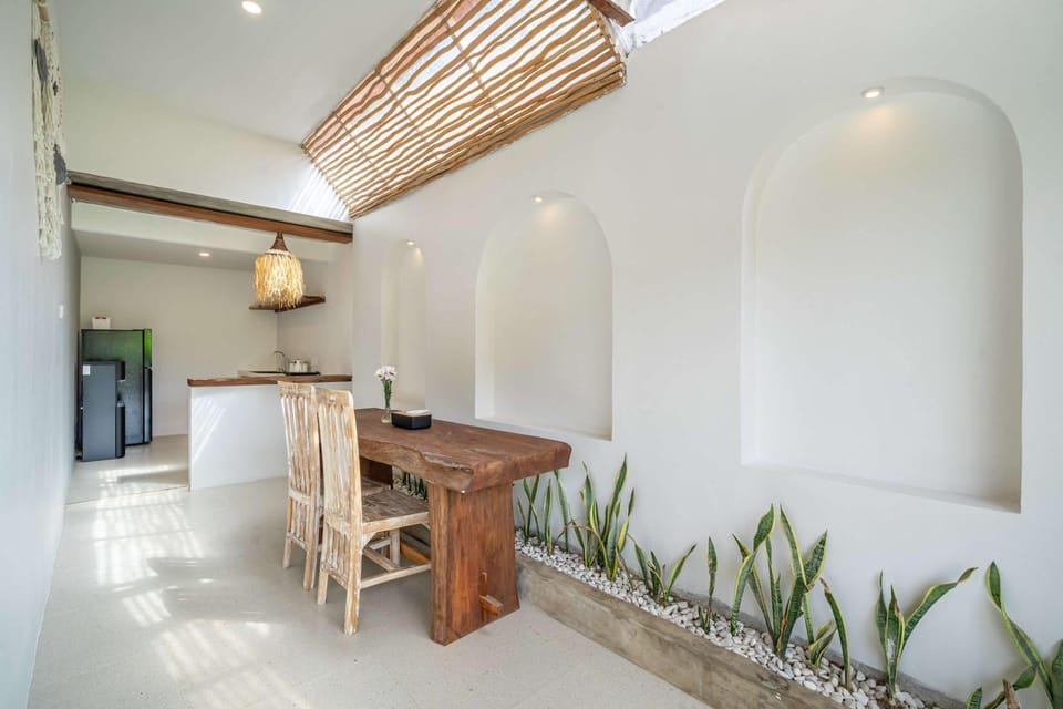 Kitchen or kitchenette, Dining area, minibar