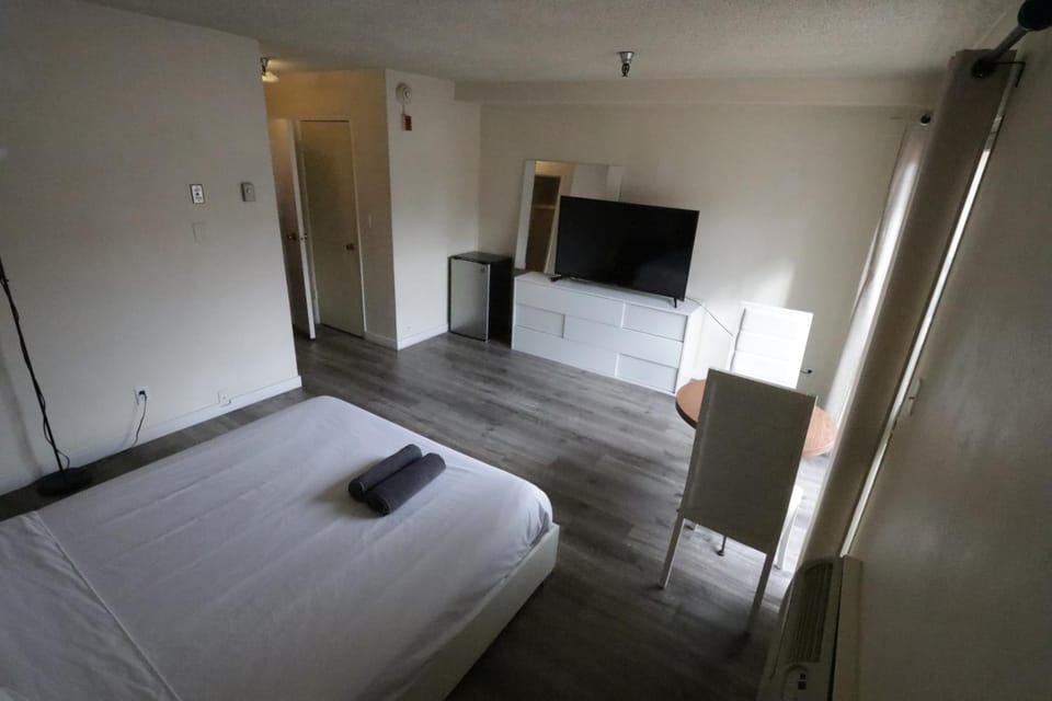 Affordable 1 Queed bed Apartment in Beverly Hills Apartment in Beverly Hills