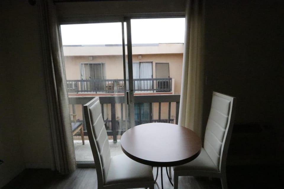 Affordable 1 Queed bed Apartment in Beverly Hills Apartment in Beverly Hills