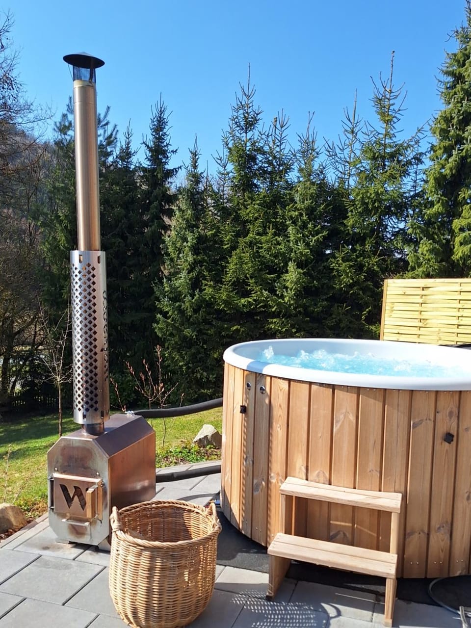 Hot Tub, Garden view