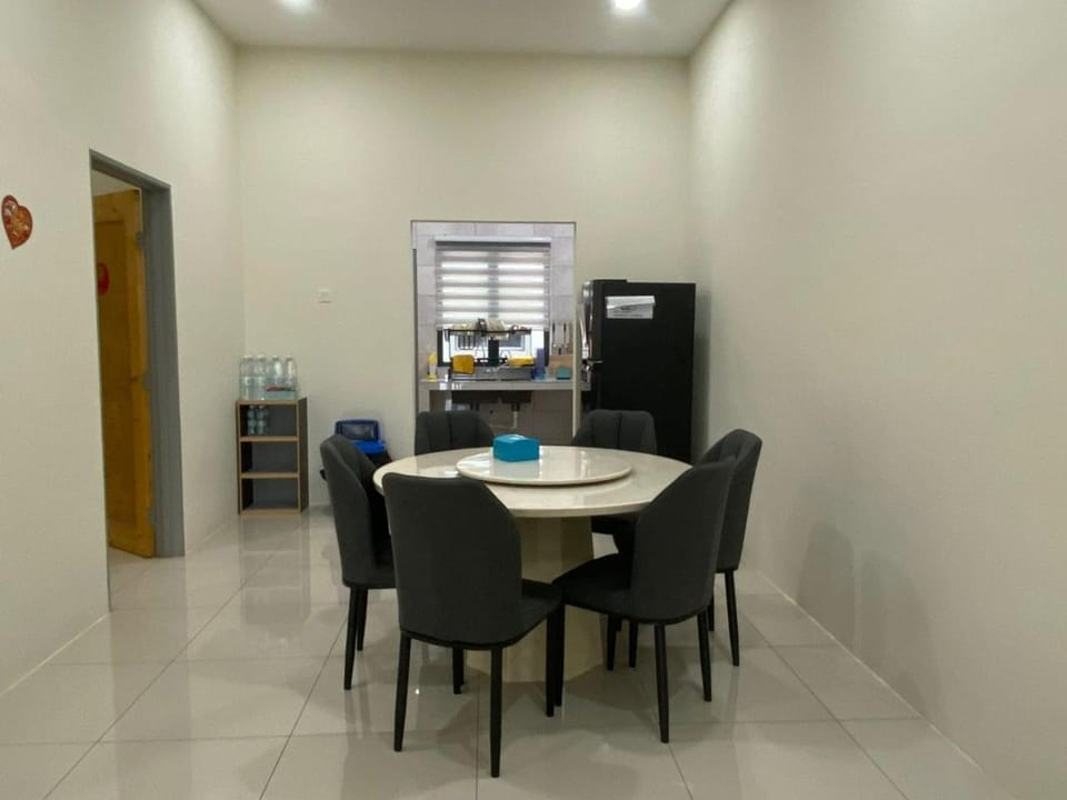 96 HomeStay Sungai Besar Apartment in Selangor, Malaysia