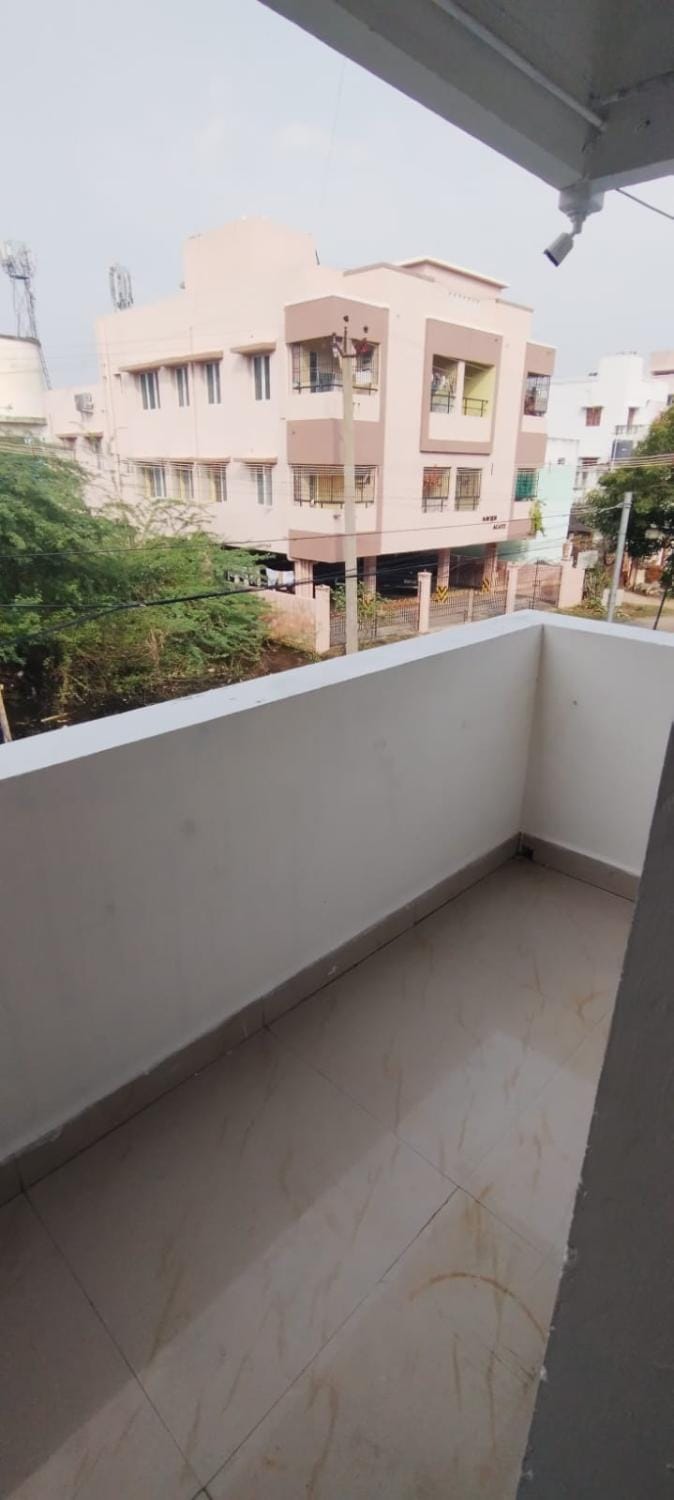 Serene & stylish 2 bhk home stay Apartment in Chennai