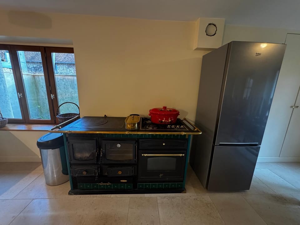 Kitchen or kitchenette, kitchen