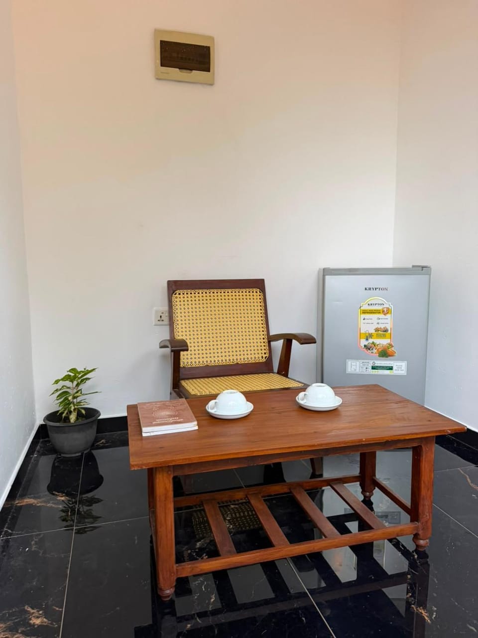 Sunny's Hide Out Bed and Breakfast in Southern Province