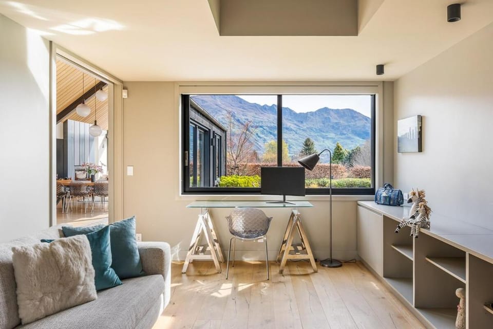 Seating area, Mountain view