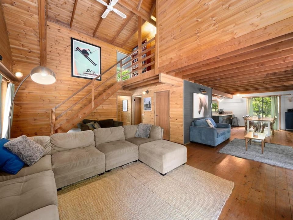 Mount Buller Summer & Ski Holiday House The Bower House in Merrijig