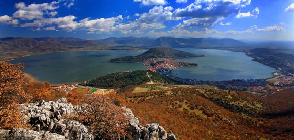 Nearby landmark, Natural landscape, Bird's eye view, Lake view