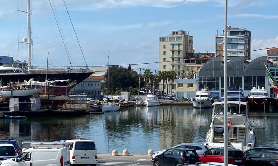 Sea view, Parking