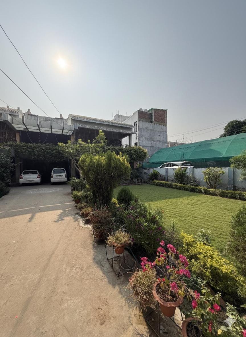 Property building, Garden, Garden view
