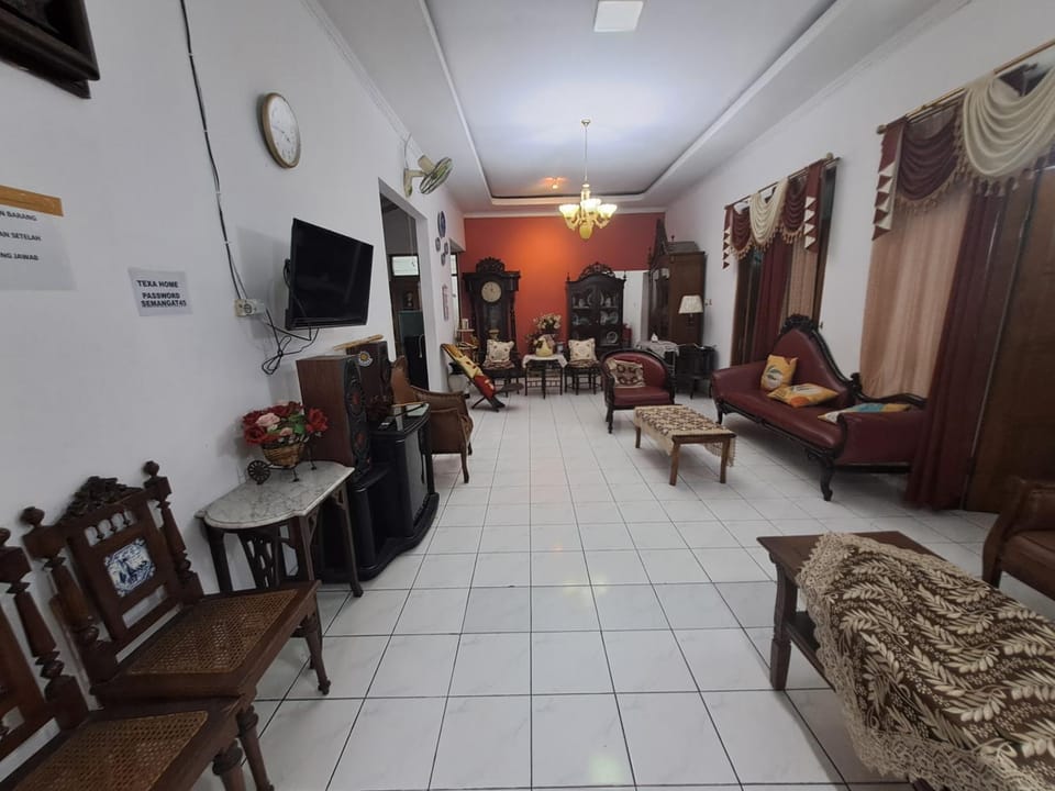 Adhya Homestay Backpacker Vacation rental in Yogyakarta