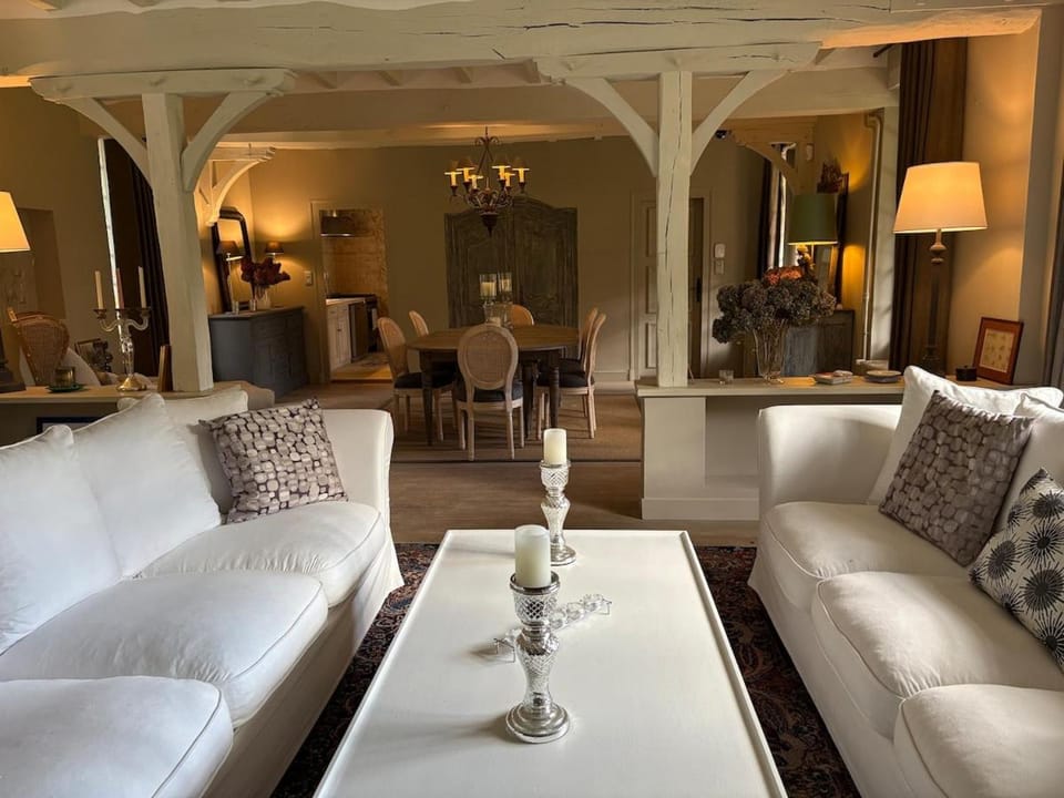 Spacieuse Maison dans domaine privatif, Beauval, Châteaux de La Loire - WIFI, 4 chambres, 4 SDB House in Centre-Val de Loire