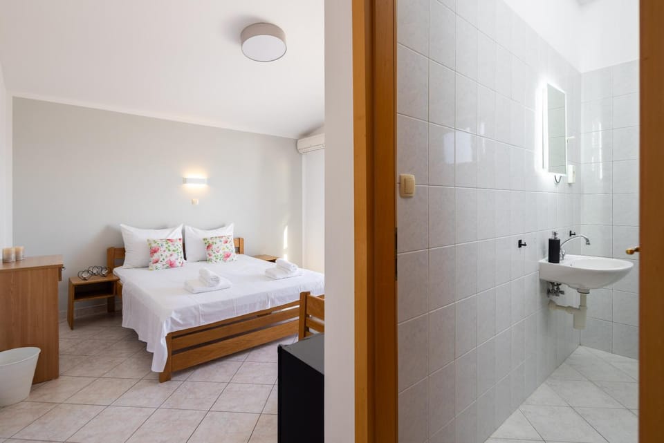 Bathroom, Bedroom