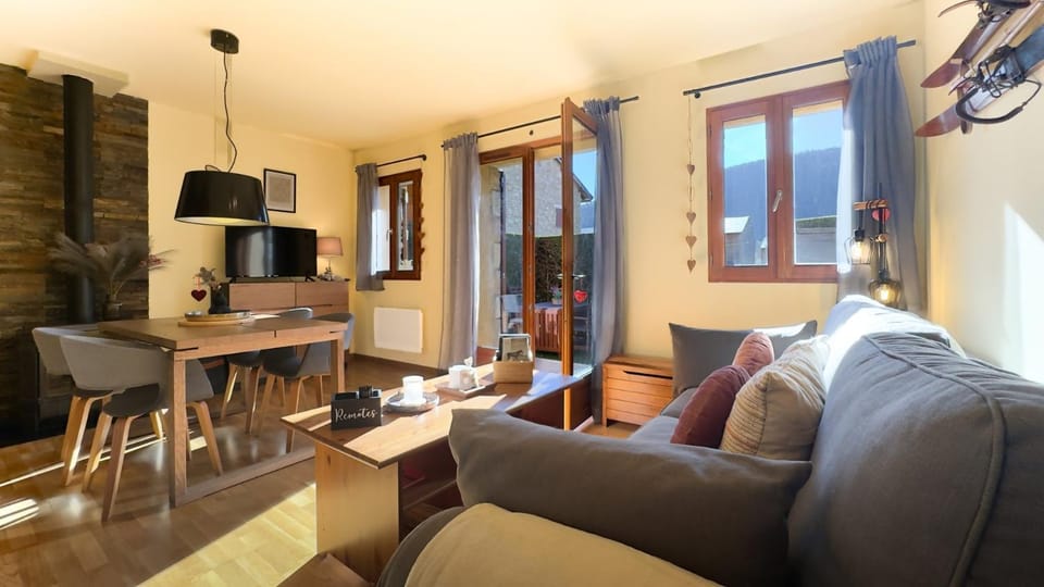 El Plà de l'Ós Apartment in Occitanie