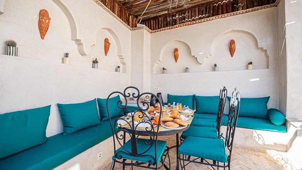 Patio, Dining area