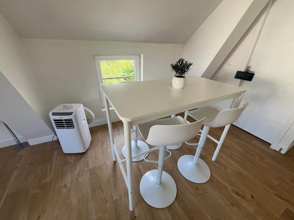 Magnifique logement indépendant avec sa place de parking Apartment in Centre-Val de Loire