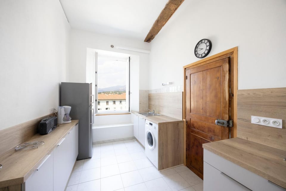 Douillet appartement Place Paoli Apartment in Corsica