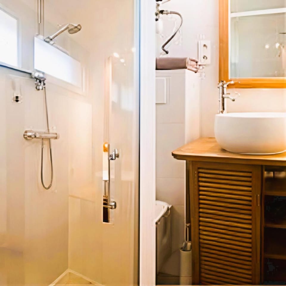 Shower, Bathroom