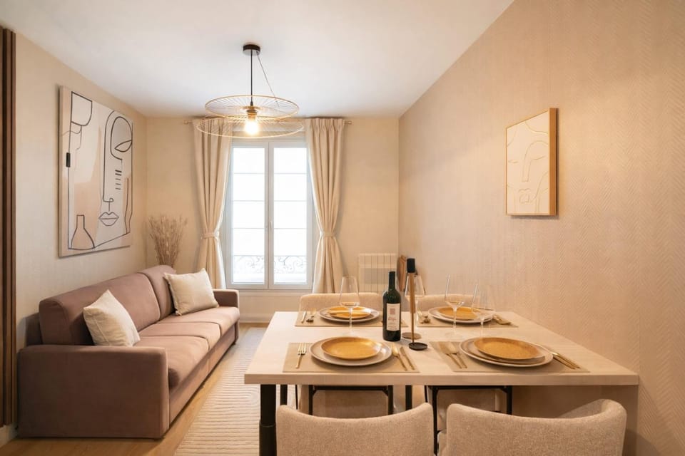 Living room, Seating area, Dining area