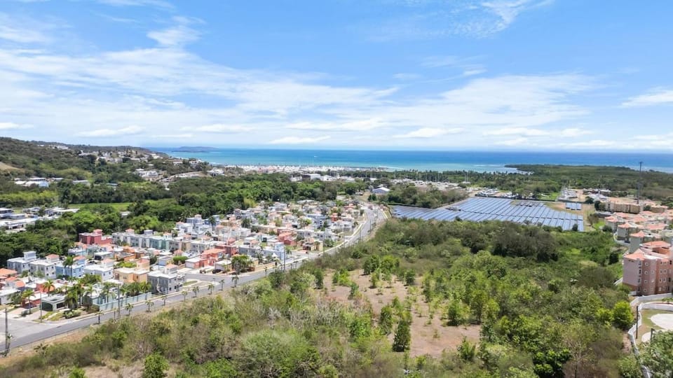 Sea Breeze Escape Sleeps 7 Pool in Ceiba Apartment in Fajardo