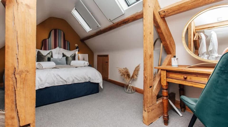 The Little House Luxury Cotswolds Stunning Views House in Cotswold District