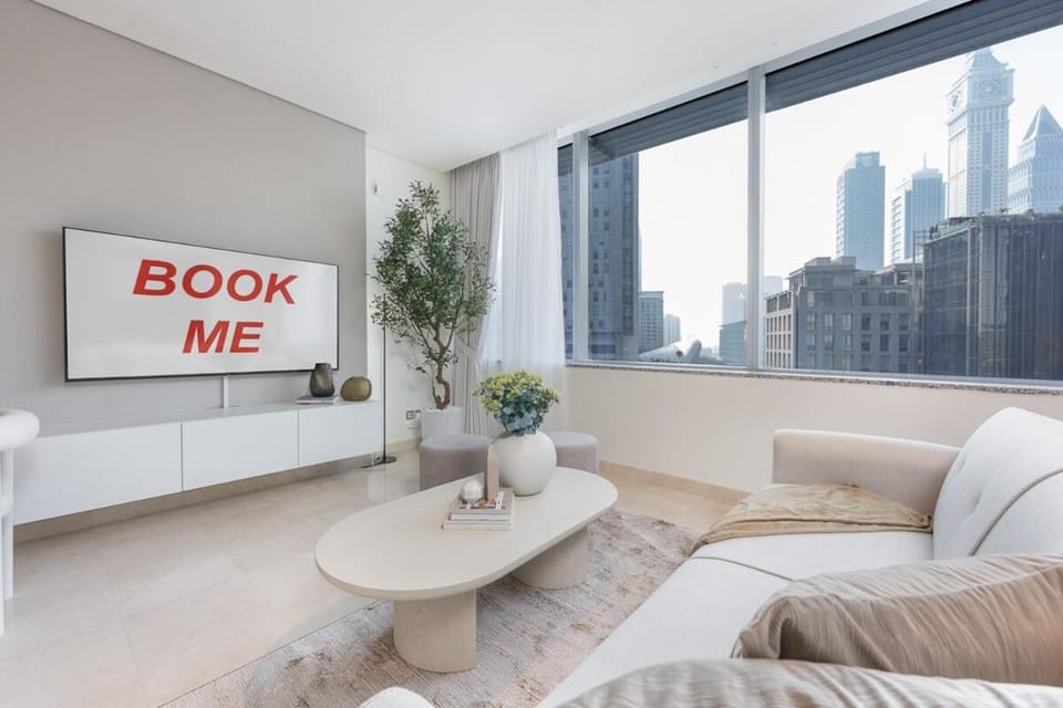 Free housekeeping visits during your stay - StayShort - Sky Gardens Studio with Skyscraper Views in DIFC Apartment in Dubai